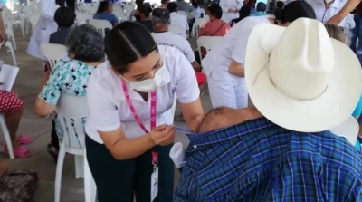 En julio aplicar&aacute;n vacunas a personas de 40 a 49 a&ntilde;os