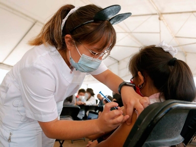 Tras amago de demanda hacia la ONU, Covax ya enviar&aacute; a M&eacute;xico 10 millones de vacunas contra Covid-19 para ni&ntilde;os