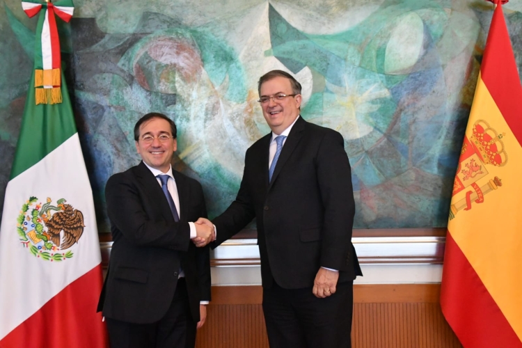 Gobierno de Madrid exige renuncia de canciller por disculparse con M&eacute;xico