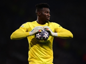 Andr&eacute; Onana es el nuevo guardameta del Manchester United