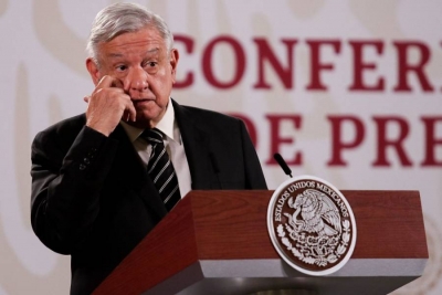 AMLO se lanza contra el INE, llamandolos oportunistas y sometidos al poder