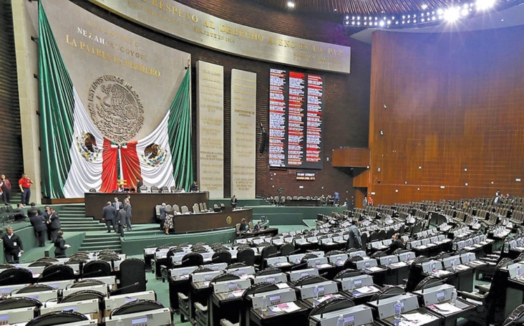 Morena busca recortar plazas a bloque opositor