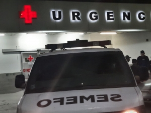 Muere joven motociclista tras derrapar con su moto en el fraccionamiento Santa Roc&iacute;o