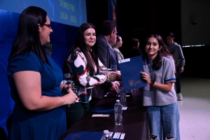 Gran logro acad&eacute;mico: Se grad&uacute;an 170 estudiantes del Programa Infantil Sabatino de Ingl&eacute;s del Centro de Estudio de Idiomas de la UAS