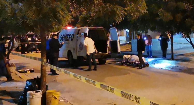 Asesinan a un hombre frente a escuela Ponciano Arriaga de la colonia Hidalgo, en Culiac&aacute;n