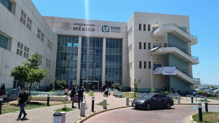 Mujer atacada a balazos junto a cancha de voleibol fallece en hospital de Culiac&aacute;n