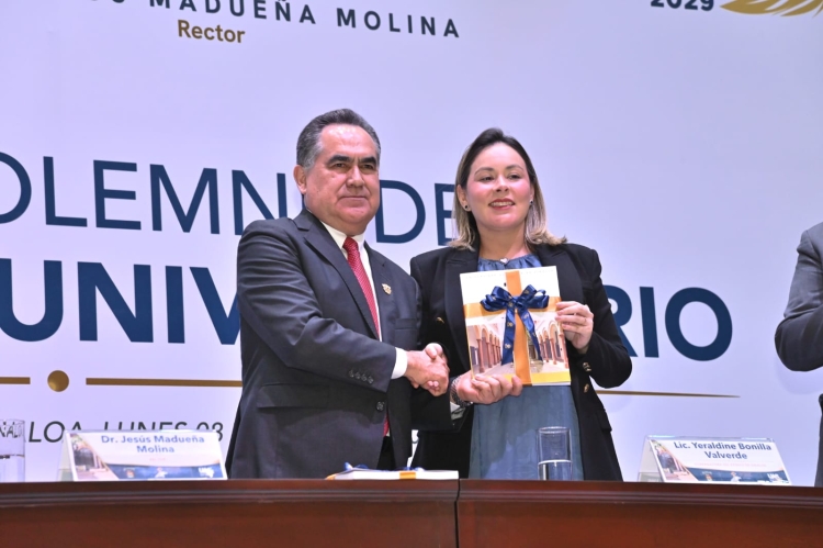 &iexcl;Con visi&oacute;n de futuro! Rinde el Rector Jes&uacute;s Madue&ntilde;a su Primer Informe de Labores ante el H. Consejo Universitario