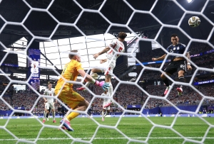 Argentina vence 2-1 a Inglaterra y buscar&aacute; el bicampeonato