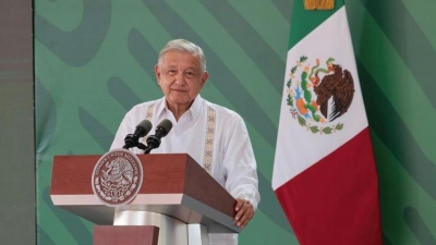 Andr&eacute;s Manuel L&oacute;pez Obrador sostuvo que no ceder&aacute; a la consulta del T-MEC por que esta resulta discriminatoria