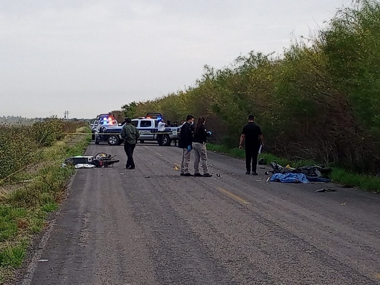 Mueren los dos conductores en choque de motos en Villa Ju&aacute;rez, Navolato