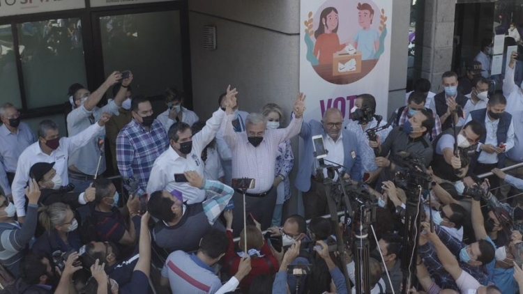 El PAS trabajar&aacute; para que Rocha Moya sea gobernador: H&eacute;ctor Melesio Cu&eacute;n