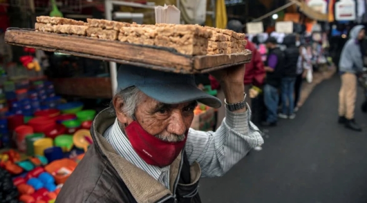 La pobreza laboral en M&eacute;xico repunta por la elevada inflaci&oacute;n