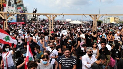 Manifestantes claman venganza en Beirut ante la explosi&oacute;n, piden colgar a dirigentes