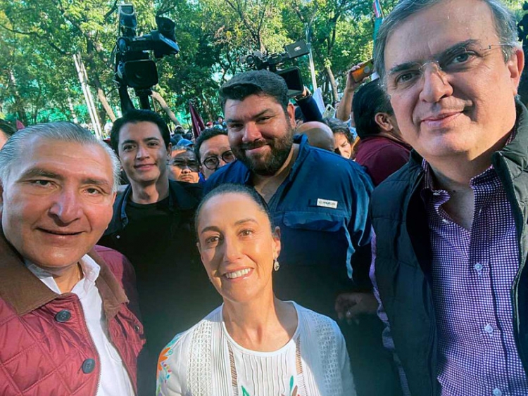 Sheinbaum, Ebrard y Augusto L&oacute;pez marchan juntos con L&oacute;pez Obrador en la mega 'Marcha del Pueblo' este domingo
