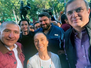Sheinbaum, Ebrard y Augusto L&oacute;pez marchan juntos con L&oacute;pez Obrador en la mega 'Marcha del Pueblo' este domingo