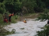 Madre e hija son arrastradas por arroyo en Oaxaca y mueren