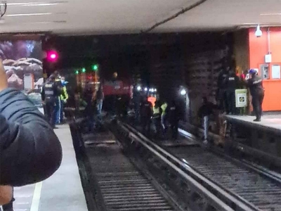 Chocan trenes en la L&iacute;nea 3 del Metro, de la CDMX