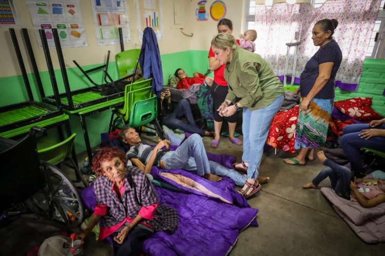 Entregados 5 mil 765 apoyos a damnificados por hurac&aacute;n Norma: DIF Sinaloa