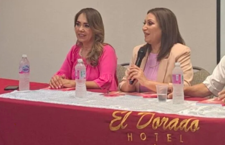 La psicoterapeuta mochitense, Mayra S&aacute;inz presenta el libro "Una mujer como t&uacute;", es una contribuci&oacute;n para erradicar la discriminaci&oacute;n y la violencia contra las mujeres