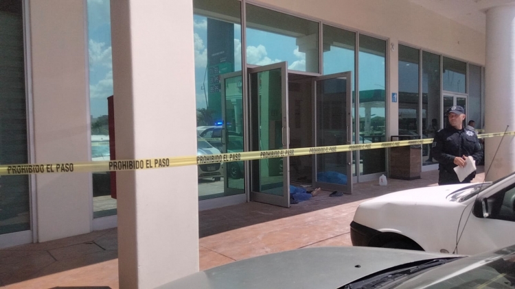 Electricista de la colonia Benito Ju&aacute;rez muere al recibir una descarga el&eacute;ctrica en un local comercial, en Culiac&aacute;n