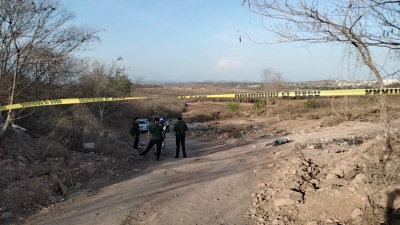 Un hombre muere y otro huye en persecuci&oacute;n entre polic&iacute;as de la sindicatura de El Tamarindo