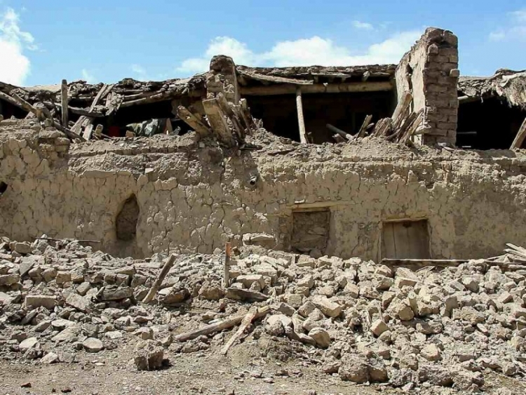 ONU calcula 2 mil casas destruidas en Afganist&aacute;n por sismo