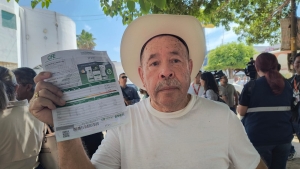 C&oacute;mo voy a pagar m&aacute;s de 7 mil pesos de la luz, si gan&oacute; 300 diarios, lament&oacute; el adulto mayor Miguel &Aacute;ngel Medina de Villa Ju&aacute;rez