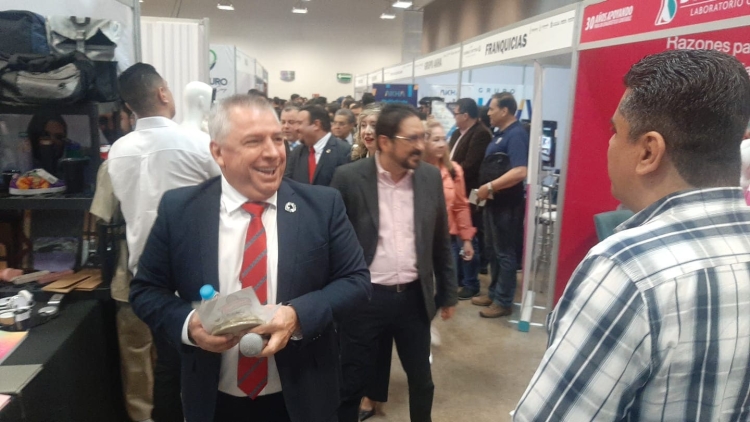 Sequ&iacute;a pone en peligro de cierre al 10 por ciento de la industria en Sinaloa: Canacintra