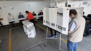 Citibanamex alerta sobre posible depreciaci&oacute;n del peso si Morena gana mayor&iacute;a en Diputados