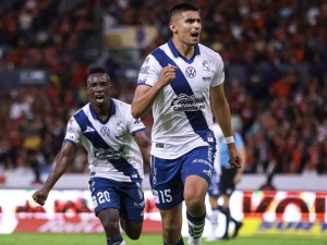 Puebla sorprende 3-2 al Atlas y deja de ser sotanero