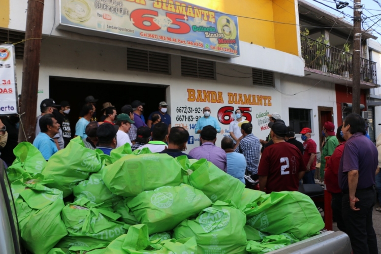 Apoya el ISIC con 200 despensas m&aacute;s a m&uacute;sicos de Culiac&aacute;n