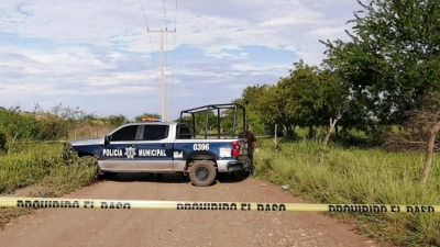 Descubren a dos hombres asesinados a un lado de la carretera Mazatl&aacute;n-Culiac&aacute;n