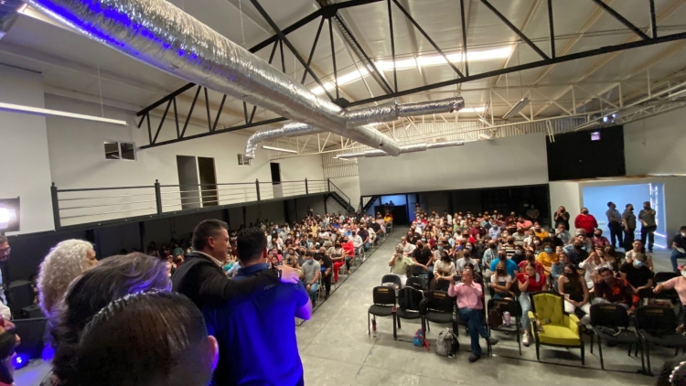 Abri&oacute; el Centro Cristiano Torre Fuerte su nuevo templo