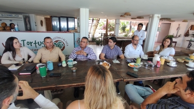 Alcalde de Navolato plantea trabajo conjunto con Promotora Tur&iacute;stica para la Bah&iacute;a de Altata para detonar el desarrollo del puerto