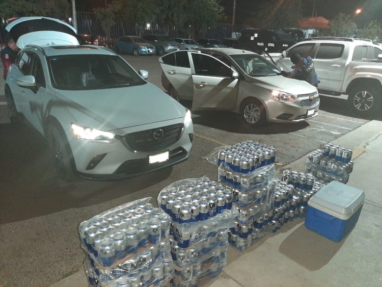 Polic&iacute;as Estatales ubican establecimiento de venta clandestina de cerveza y aseguran a tres personas