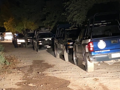 Abandonan en camioneta de lujo a un joven asesinado a balazos, en Culiac&aacute;n