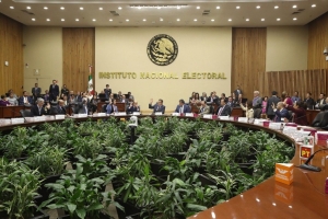 Morena busca colocar a sus arietes en la elecci&oacute;n de consejeros del INE