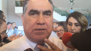 Rechaza la UAS pedir un pr&eacute;stamo para salir con la prima vacacional, destac&oacute; el Rector Jes&uacute;s Madue&ntilde;a Molina