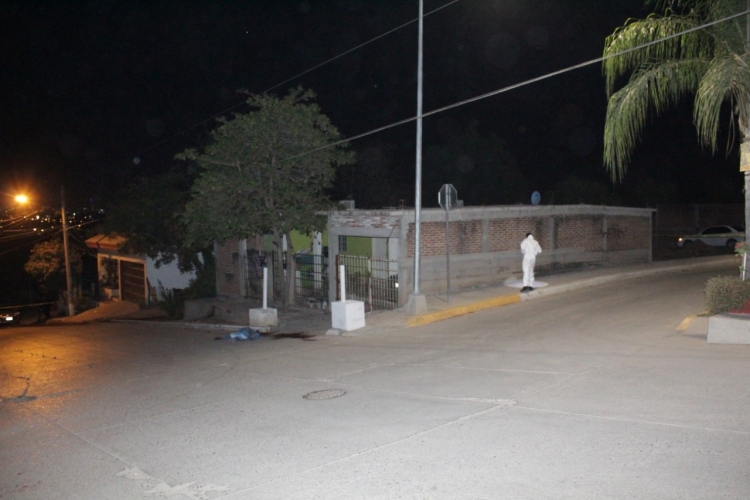 De tres balazos asesinan a vecino de El Mirador, en Culiac&aacute;n