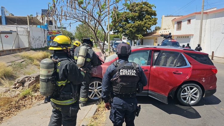 Polic&iacute;as Estatales aseguran camioneta y municiones tras persecuci&oacute;n en Culiac&aacute;n