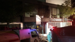 Se incendia plaza comercial en Cumbres del Sur, Culiac&aacute;n