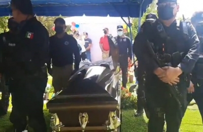 Una viuda y tres hu&eacute;rfanos deja el polic&iacute;a asesinado en antro Siglo XXI
