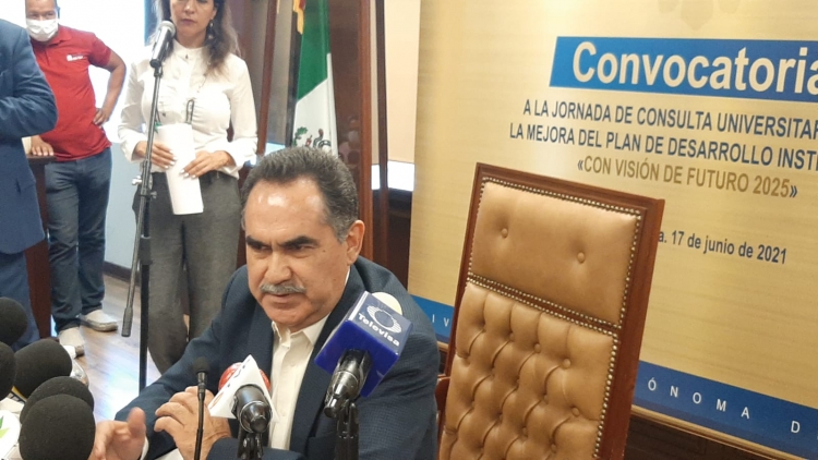 70 por ciento hombres y 30 por ciento mujeres, los colaboradores de primer nivel de Madue&ntilde;a en la UAS