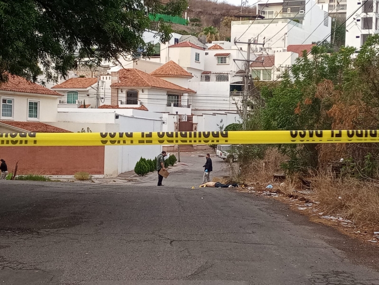 En D&iacute;a del Padre Encuentran sin Vida a un Hombre en la Colonia Colinas de San Miguel