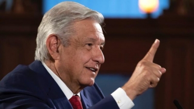 AMLO dicta a aliados en Congreso aprobar reforma a leyes de la Guardia Nacional y la endilga a la Corte