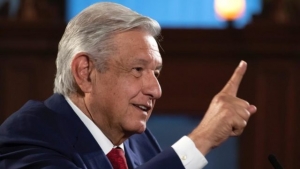 AMLO dicta a aliados en Congreso aprobar reforma a leyes de la Guardia Nacional y la endilga a la Corte