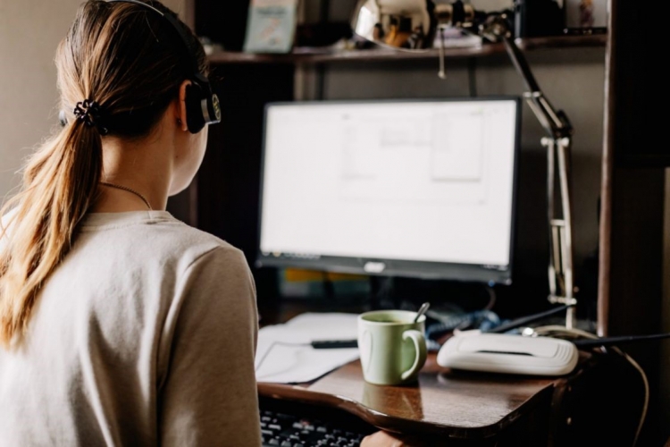 Empresas evaluar&aacute;n los hogares de sus empleados, as&iacute; viene la NOM de Teletrabajo