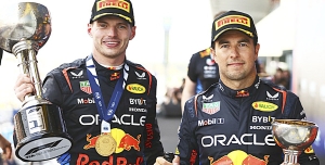 Red Bull mantiene hegemon&iacute;a en GP Jap&oacute;n y hace 1-2 con Verstappen y 'Checo' P&eacute;rez