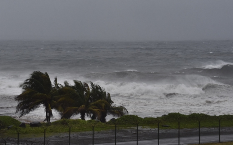 Elsa deja un muerto y 10 heridos en EU en su paso como tormenta tropical