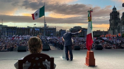 AMLO encabezar&aacute; una marcha del &Aacute;ngel al Z&oacute;calo el 27 de noviembre; ah&iacute; dar&aacute; su 4to informe de gobierno, no el 1 de diciembre como lo ten&iacute;a planeado